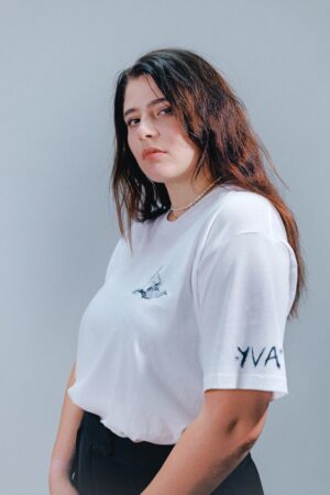 Тениска PAY IT NO MIND